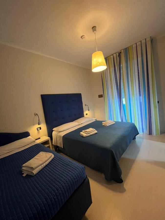 Hotel Leonardo เชเซนาติโก ภายนอก รูปภาพ