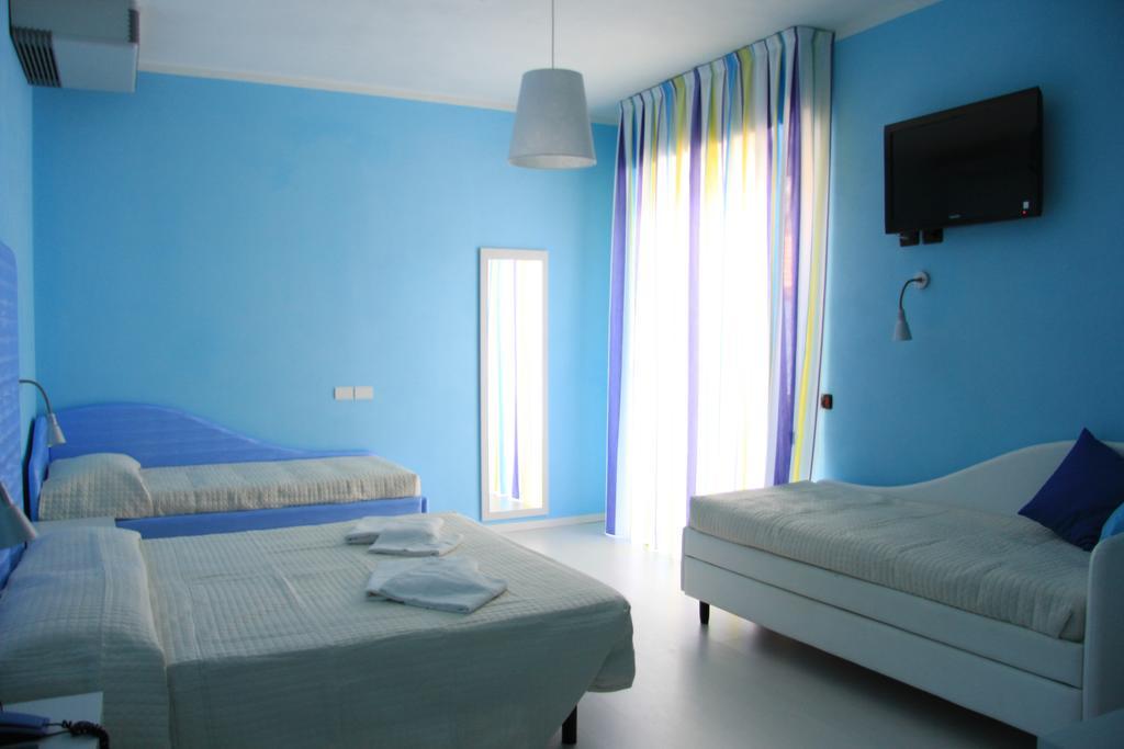 Hotel Leonardo เชเซนาติโก ภายนอก รูปภาพ