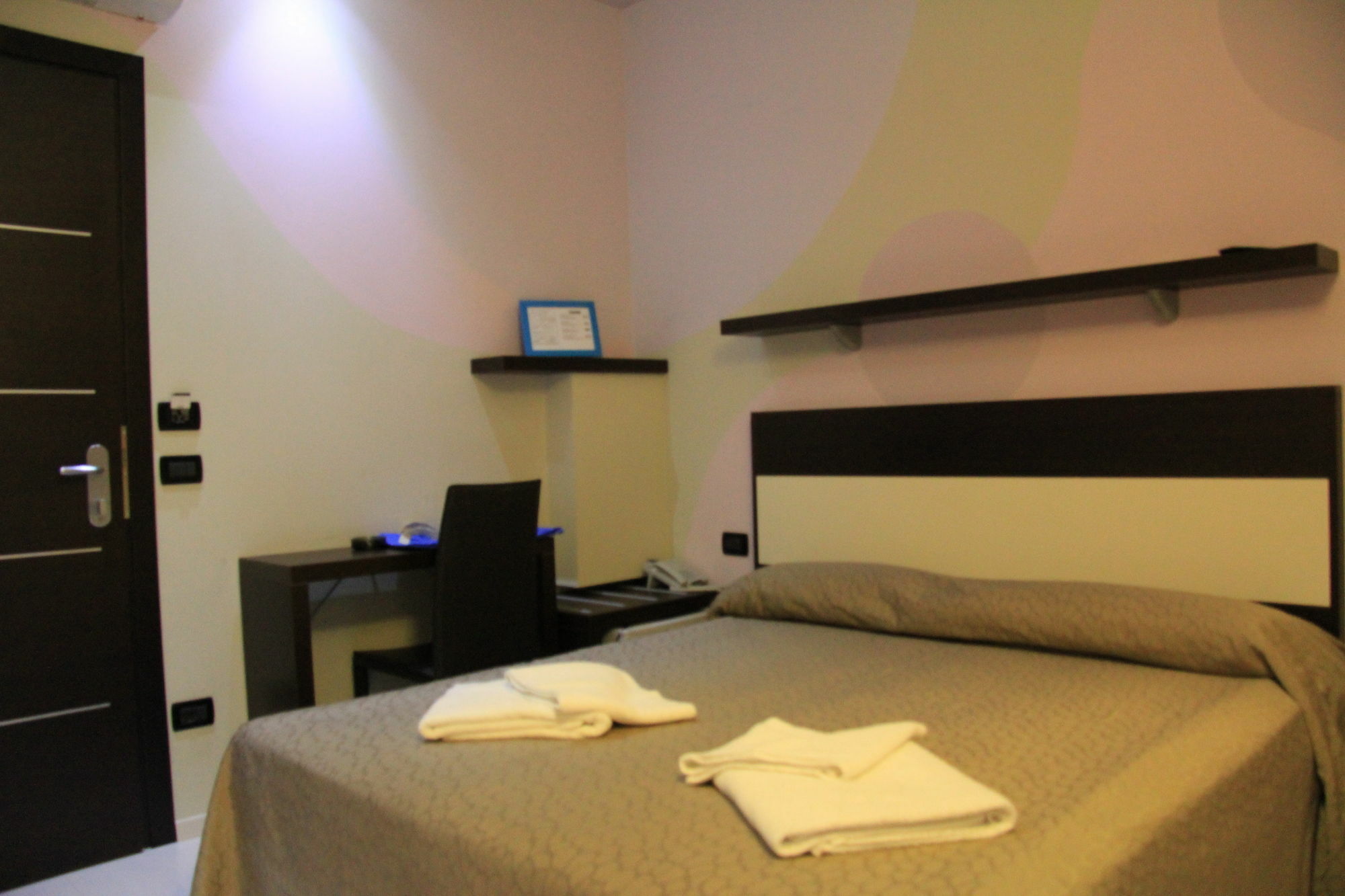 Hotel Leonardo เชเซนาติโก ภายนอก รูปภาพ